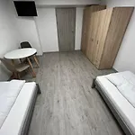 Hostel H18