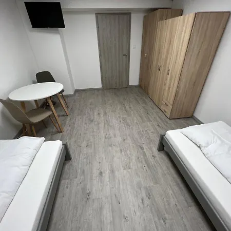 Hostel H18
